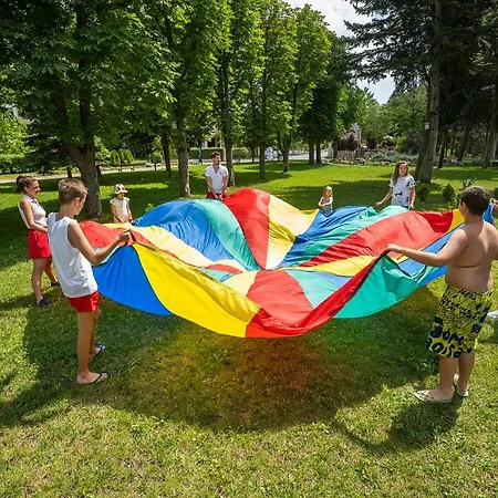 Здравен курорт сол палас ризорт и аквапарк - ол инклузив Несебър