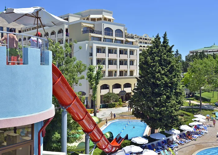 Курортний комплекс Sol Palace 5*