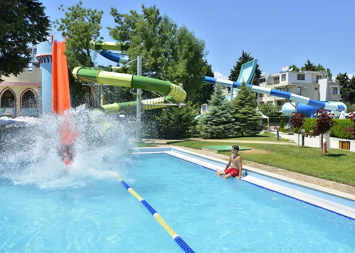 Курортний комплекс Sol Palace