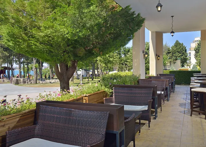 Sol Palace Курортний комплекс Несебир